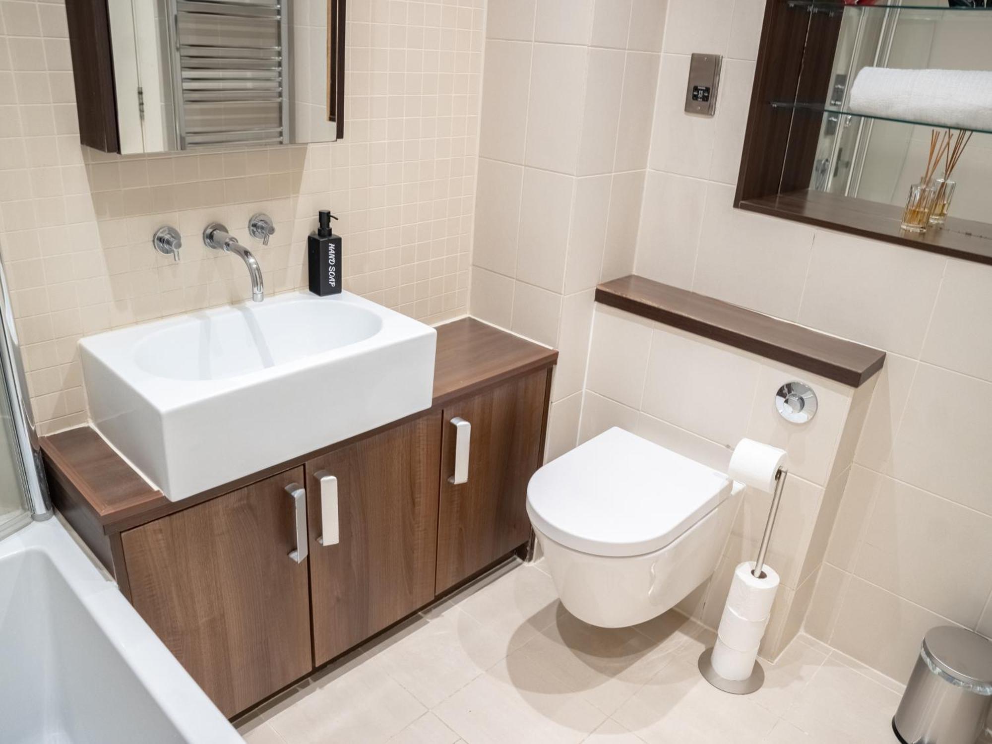 Modern Flat In Farringdon For Work Or Leisure Apartament *